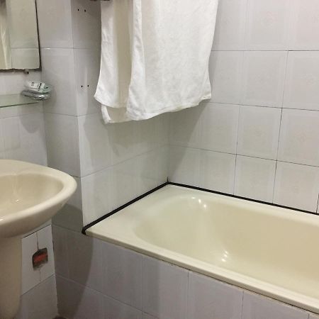 Hanh Phuc Hotel Ho Chi Minh-stad Buitenkant foto